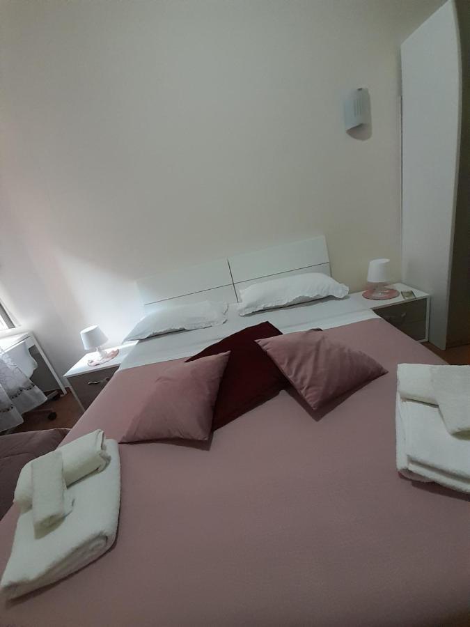 Apartament Dimora Donna Carmela Neapol Zewnętrze zdjęcie