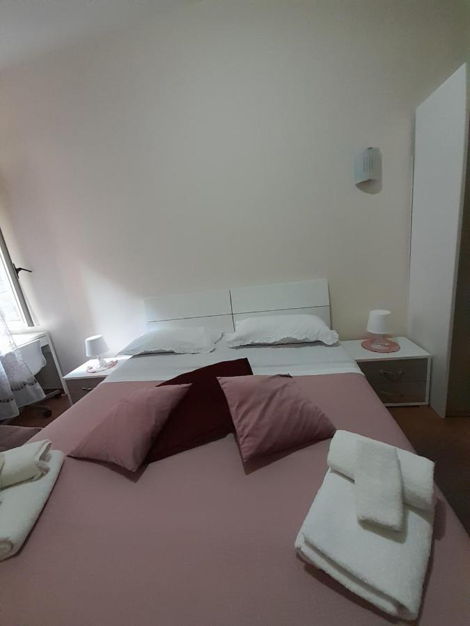 Apartament Dimora Donna Carmela Neapol Zewnętrze zdjęcie